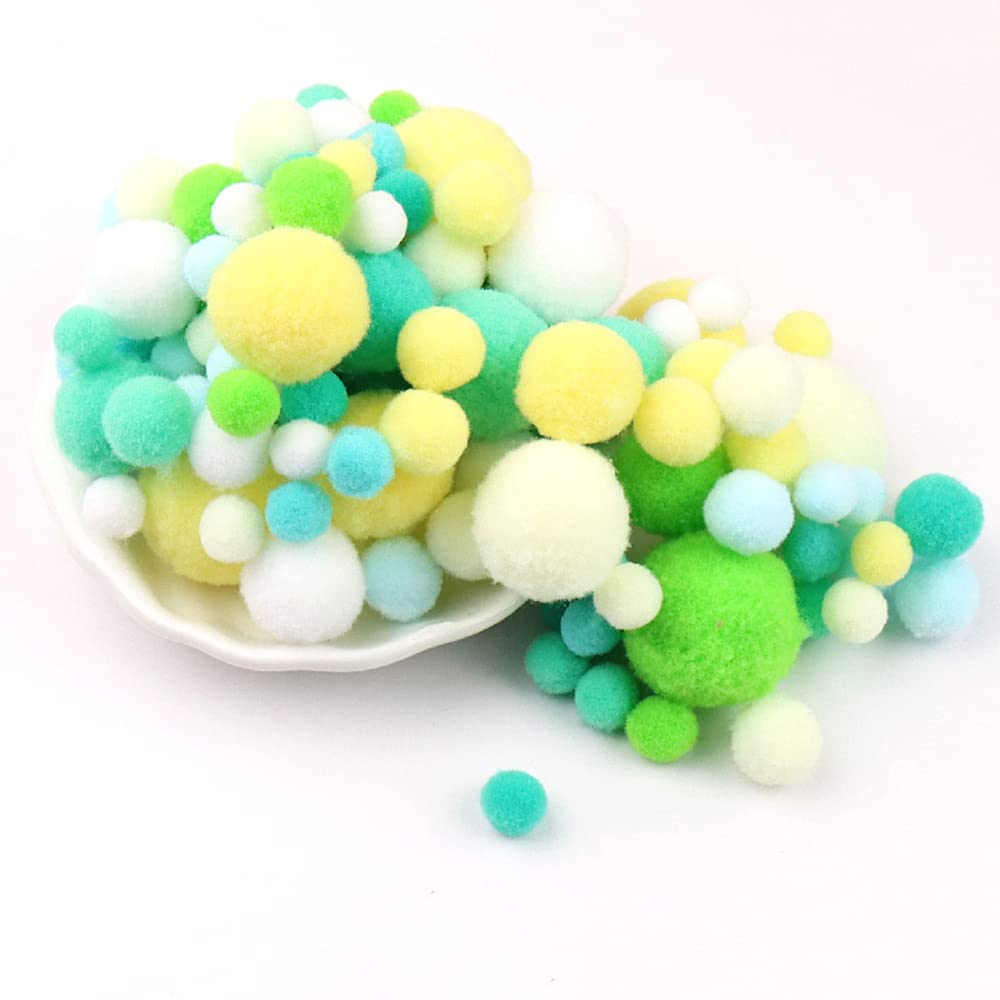 135 Colourful Pompoms for Crafts,10-30 mm Mini Pompoms Balls,Small Pompoms Balls,Fluffy Colourful Pom Pom Decoration Pompom Plush Balls Craft Accessories for Sewing Decoration DIY Crafts,Green Yellow