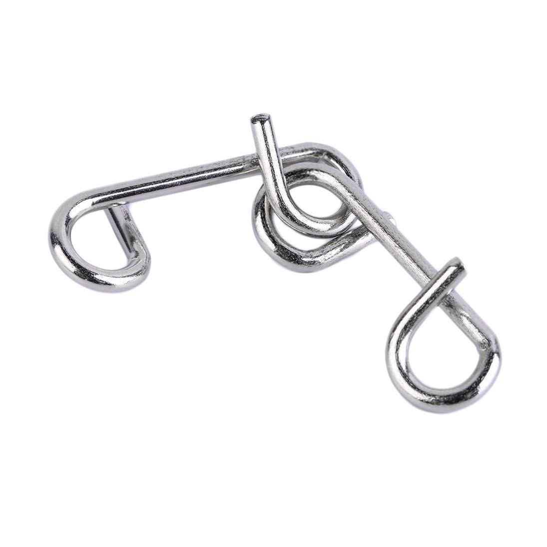 Металлические головоломки решение. Головоломки из металлической проволоки. Металлическая головоломка с кольцами решение. Как распутать головоломку металлическую. Головоломка с двумя железными крючками.