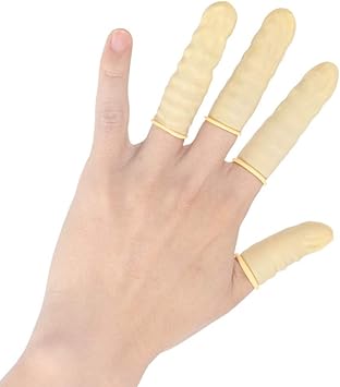 Amazon Uycgcheng 指サック 800個 滑り止め 天然ゴム 使い捨て 指プロテクター ジェルネイル サロン用 指先保護 静電気防止 業務用 指サポーター 手指保護キャップ フィンガー ケア 指や爪の保護家事 アウトドア 男女兼用 キャップ 自分でカットできるから便利