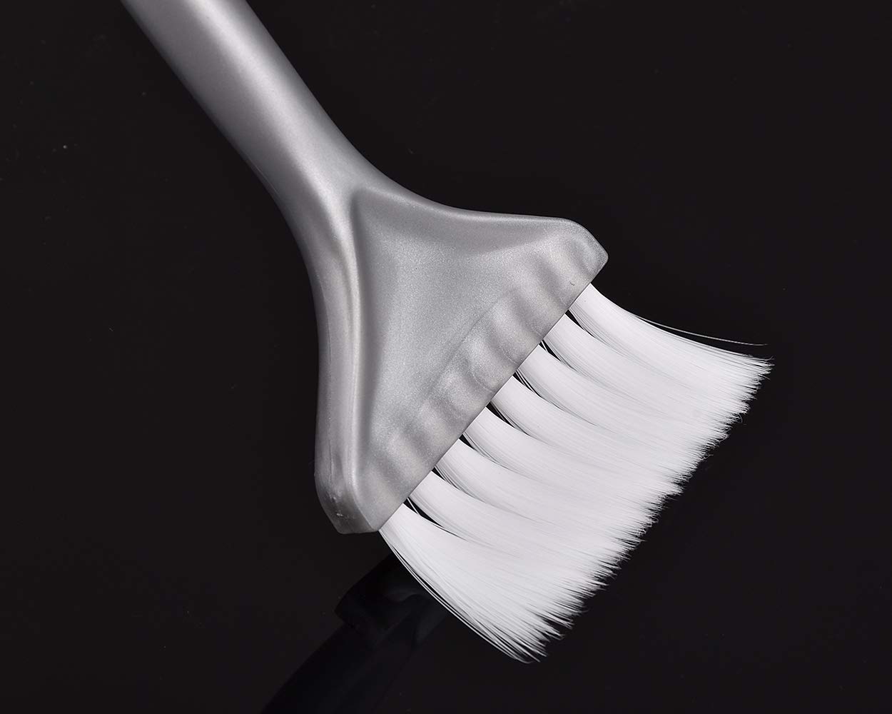 DS. DISTINCTIVE STYLE Hair Dye Applicator Brushes 5 Pieces Long Handle Soft Bristles Hair Coloring Kit Salon Hair Bleach Tinting DIY Tool : Beauty