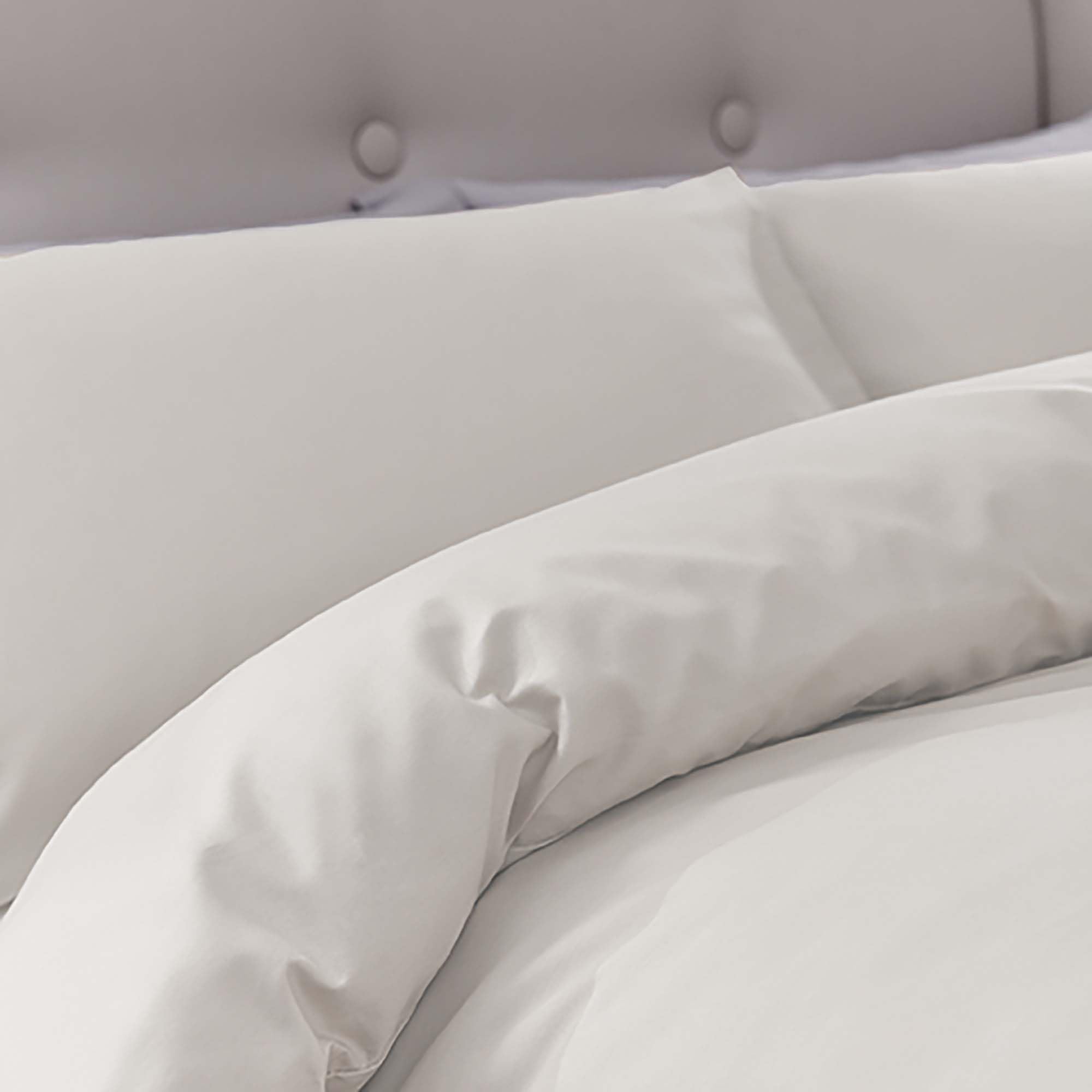 Silentnight Pure Cotton Duvet Cover - Silver 100% Cotton Easy Care Super Soft Luxury Quality Breathable Bed Linen Set Duvets Quilt Cover Bedding Set - Super King