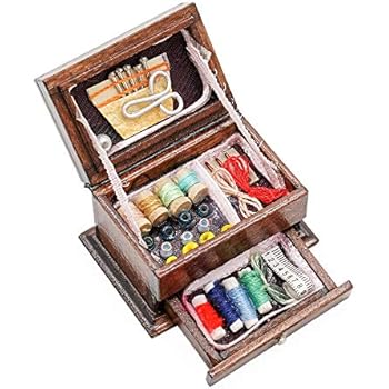 Odoria 1:12 Miniature Vintage Sewing Box with Needle Kit Dollhouse Decoration Accessories