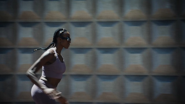 Bose-Frames-Tempo-Sports-Sunglasses-with-Polarized-Lenses-Bluetooth-Connectivity-Black