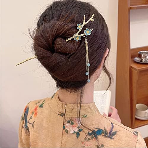 Go Retro with Pin Curls and Ornament Hairpins