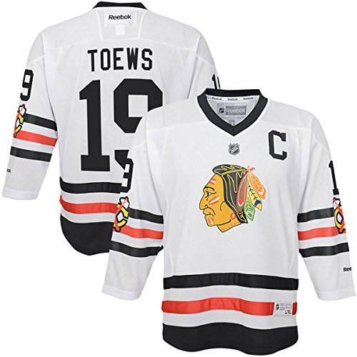 jonathan toews winter classic jersey