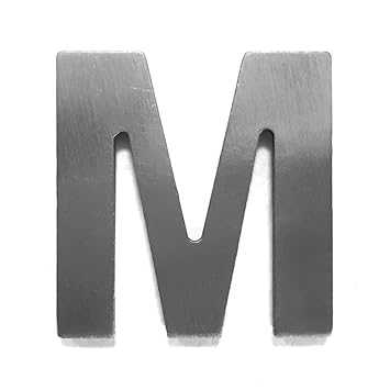Individueller Metall-Buchstabe “M” aus gebürstetem Edelstahl – Höhe 4cm – Hausnummer, Zimmerbeschriftung, Bürobeschriftung, T