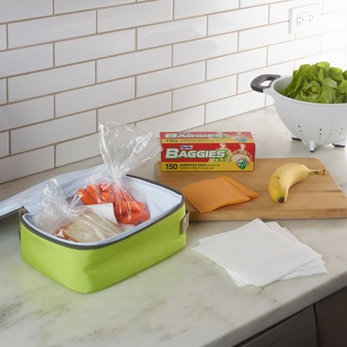Trust Hefty Baggies Sandwich Storage Bags to keep food fresh and