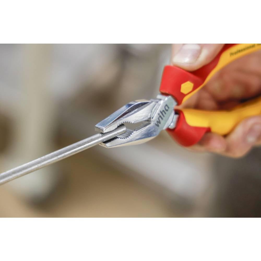 Wiha Kombizange Professional electric mit DynamicJoint® (einzigartige Gelenkkonstruktion für bessere Kraftübertragung) und OptiGrip mit extra langer Schneide (26711) 200 mm Zange für Elektriker, VDE geprüft, stückgeprüft, stabil und robust 2