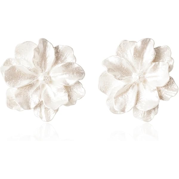 Amazon.com: Elegant Resin White Flower Stud Earrings Women Tiny