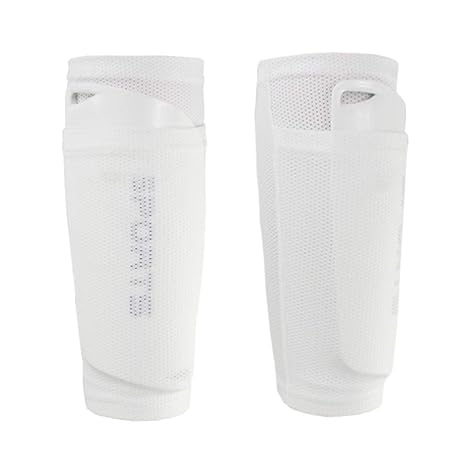 Shin guard sleeves with pockets