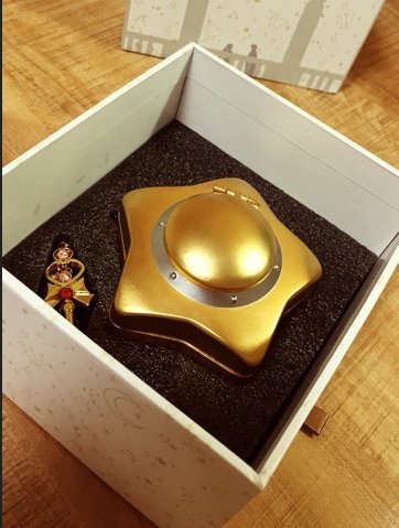 sailor moon music locket