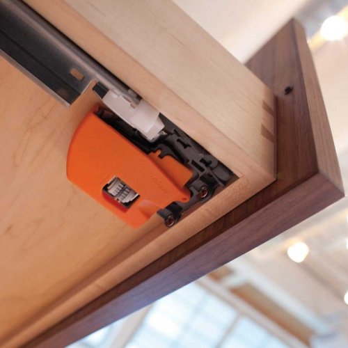 Side To Side Adjustable Locking Device For 563 569 Series Blum