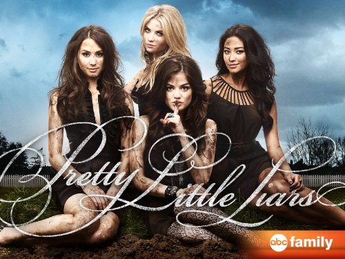 Pretty Little Liars: The Complete First Season : Watch online now with