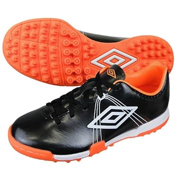 umbro turf boots