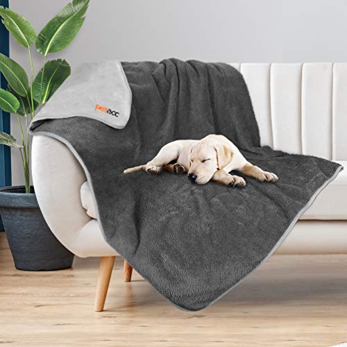 petacc Waterproof Dog Blankets with Reversible Design, Liquid Proof Pet Blanket for Bed Couch Sofa, Soft Warm Flannel Sherpa Sleep Mat for Dog Cat, Waterproof Dog Bed Cover-Machine Washable, 80″55″