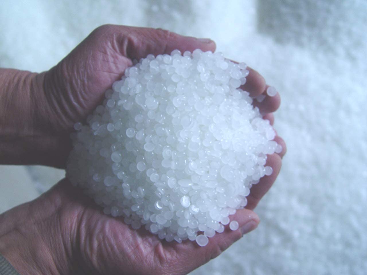 Krokio Paraffin granules Wax Fully Refined Paraffin granules Wax for