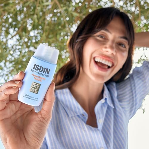 Fusion Water MAGIC SPF 50 (50 ml) | Crème Solaire Visage à l'Acide Hyaluronique | Texture Ultra-légère & Fini Invisible | Sans Octocrylène