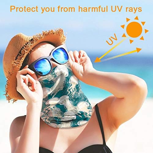 Multifunctional face and neck gaiter in scarf design.