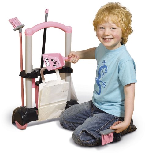 4 Casdon+Little+Helper+6311+Cleaning