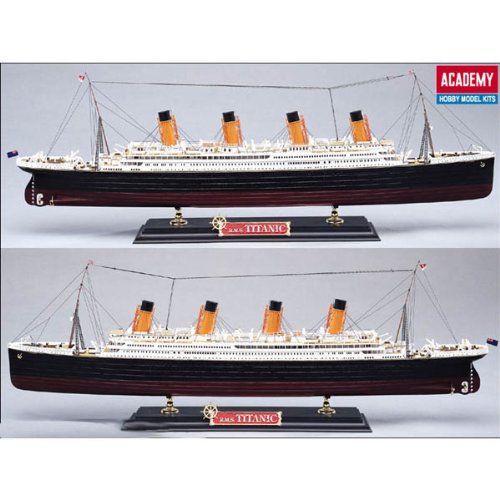 Academy The White Star Liner Titanic