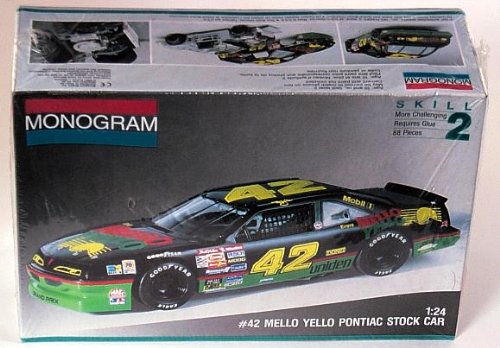 Monogram #2428 #42 Mello Yello Pontiac Stock Car