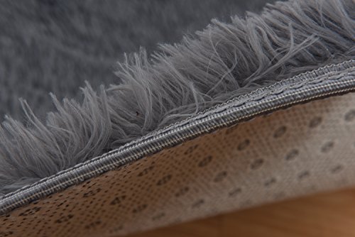 Living Room Bedroom Rugs, MBIGM Ultra Soft Modern Area Rugs Thick Shaggy Play Nursery Rug With Non-Slip Carpet Pad For Living Room Bedroom 4 Feet By 5.2 Feet, Grey