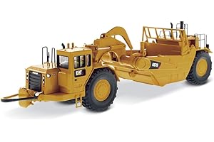CAT Caterpillar 657 G Wheel Tractor Scraper with Operator Core Classics Series 1/50 Diecast Model by Diecast Masters