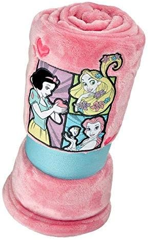 Amazon Co Jp アリエル 白雪姫 美女と野獣 ベル フリース ブランケット 毛布 ディズニープリンセス ディズニーストア ディズニー グッズ 公式 ホーム キッチン