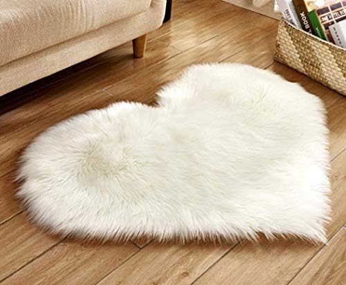 Hughapy Home Decorator Faux Sheepskin Fur Rug Soft Fluffy Carpets, Shaggy Area Rugs for Living Room, Bedroom Chair Couch Seat Pad (2.3ft x 3ft, Heart- Ivory White)
