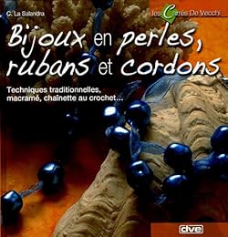Bijoux en perles, rubans et cordons