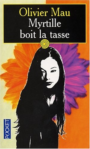 Myrtille boit la tasse