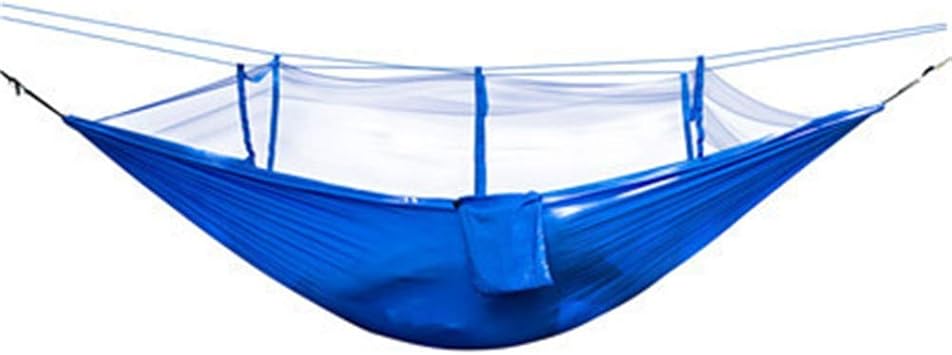 Hamaca colgada del ejército de supervivencia en el interior Hamaca