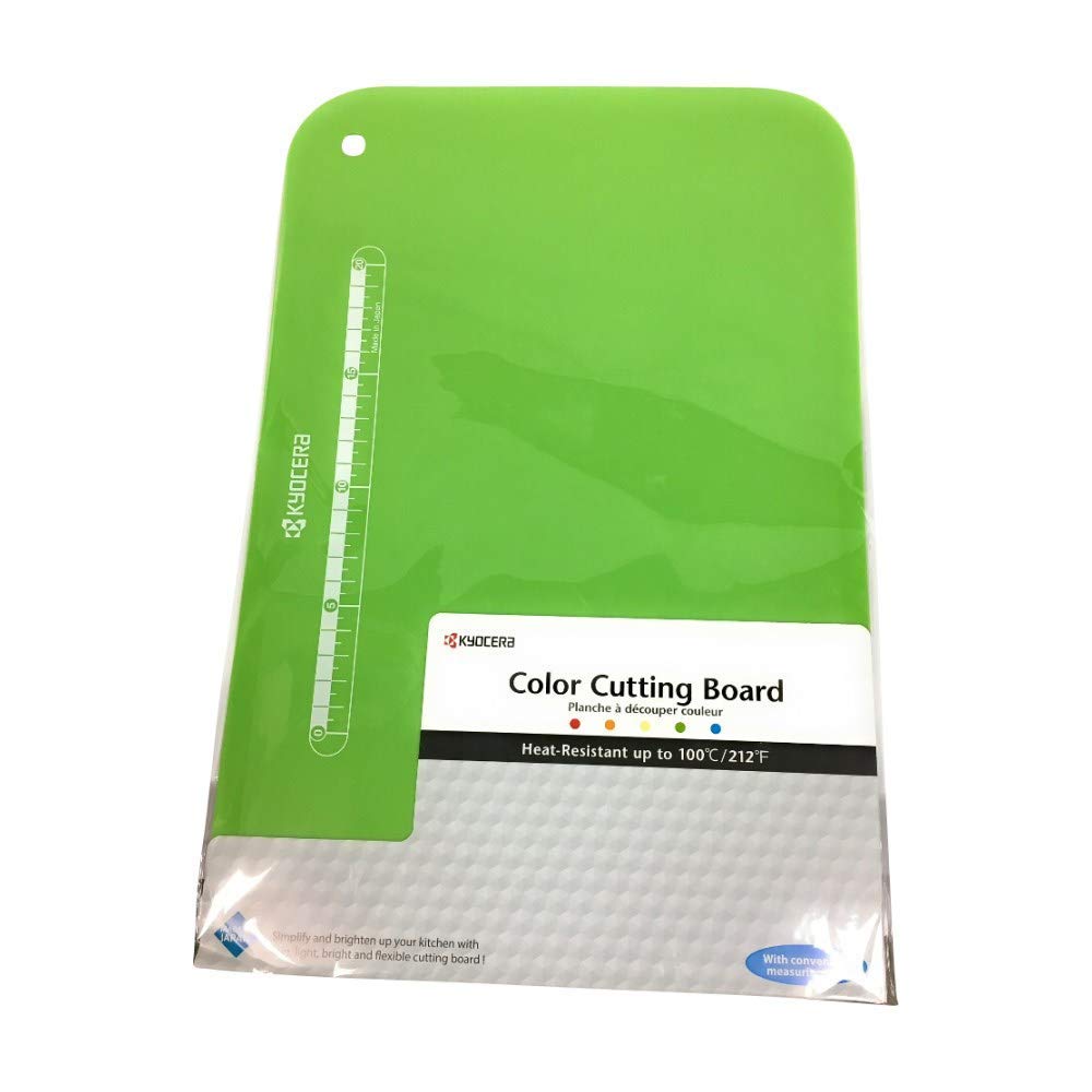 KYOCERA CC-100GR, cutting mat made of flxible plastic, non-slip, easy to clean, heat-resistant up to 100°C, including dimensions for precise cutting, Green