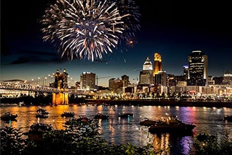 Amazon Com Cincinnati Ohio Fireworks Over Skyline Photography A 92608 16x24 Giclee Gallery Print Wall Decor Travel Poster Wall Art