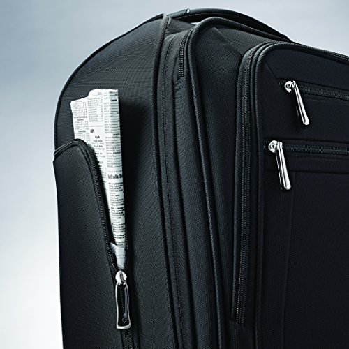 Samsonite Mightlight Softside Spinner 19, Black
