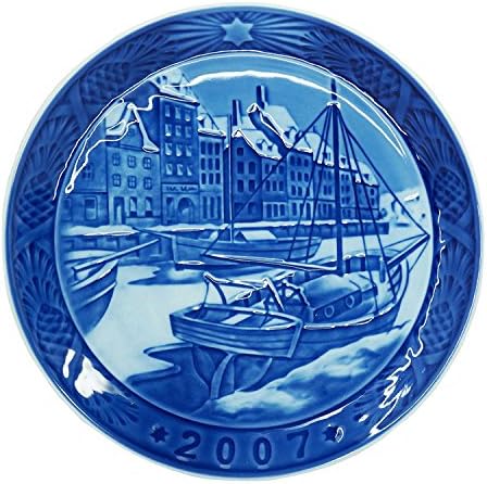 Royal CopenhagenChristmas Plate 2007 - Christmas In Nyhavn