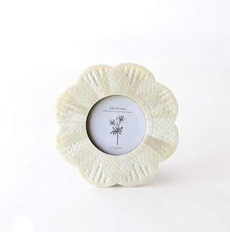 Amazon フォトフレーム 写真立て 壁掛け 卓上 かわいい 小さい 丸 円形 花 デザイン ボーンフラワーフレーム 2カラー B Cle9938 フォトフレーム 通販