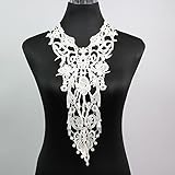 Yontree Neckline Collar Venise Lace Applique Off White
