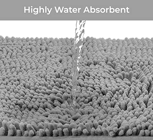 LuxUrux Small Bath Mat – AS-SEEN-ON-TV – Extra-Soft Plush Shower Rug, 42 x 60 cm Compact Chenille Microfiber Bathroom Rug, Super Absorbent Shaggy Bath Mat (Light Grey)