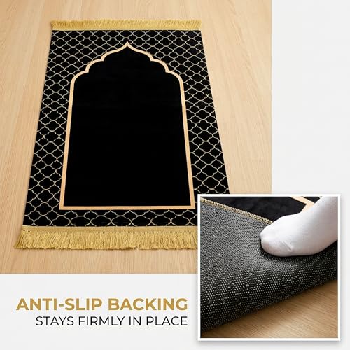 Aishini Soft Velvet Prayer Mat 70×110 cm – Thick Islamic Sajadah Janamaz with Anti-Slip Base, Washable Lightweight Salat Rug for Men Women & Kids, Elegant Prayer Mat for Ramadan Eid Gift