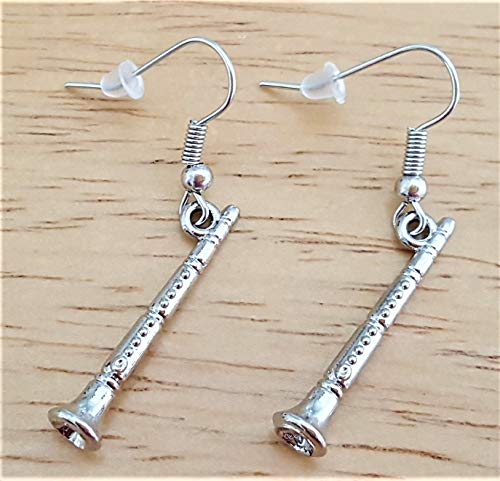 Kit's Kiss Clarinet Earrings, Music Earrings, Musical Instrument Earrings, Woodwind Instrument Earrings, Clarinet Charm Earrings, Clarinet Jewelry, Gift for Music Teacher, Music Jewelry, Music Gift
