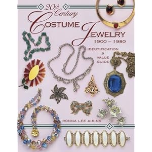 20th Century Costume Jewelry: 1900 - 1980 Identification & Value Guide (Identification & Values (Collector Books))