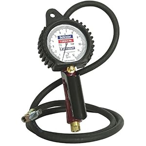 Een bandenspanningsmeter Michelin nodig
