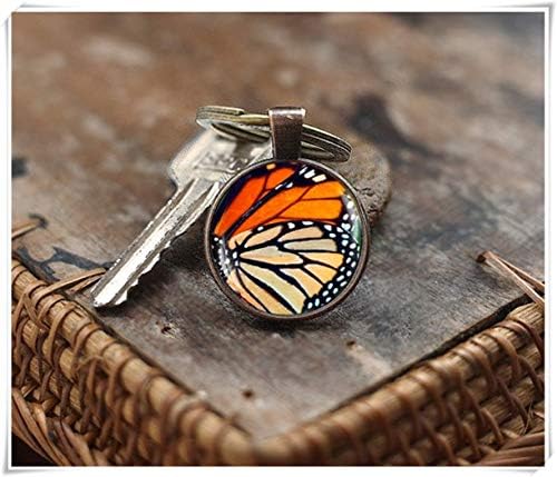 Monarch Butterfly Wing Keychain, butterfly Keychain,Photo glass dome Keychain, Monarch Keychain, Nature Keychain, Insect Art Keychain