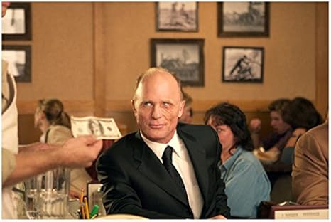 A History Of Violence Ed Harris As Carl Fogarty In Dark Suit Sitting At Counter Cash In Background 8 X 10 Inch Photo At Amazon S Entertainment Collectibles Store