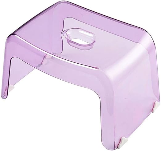 Der leichte Tritthocker ist robust genug, um Erwachsene zu unterstützen