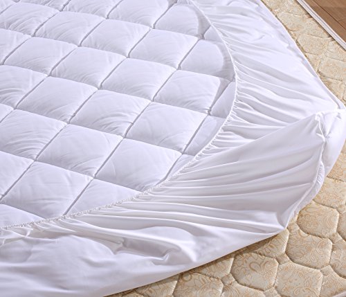 Premium Plus Mattress Pad Hypoallergenic Quilted Topper Deep Pocket Stretch to Fit Anchor Bands Washable Fill 15 oz per sq yd Microfiber Polyester Extra Plush- Pad King 78 by 80 inch 18 inch Depth
