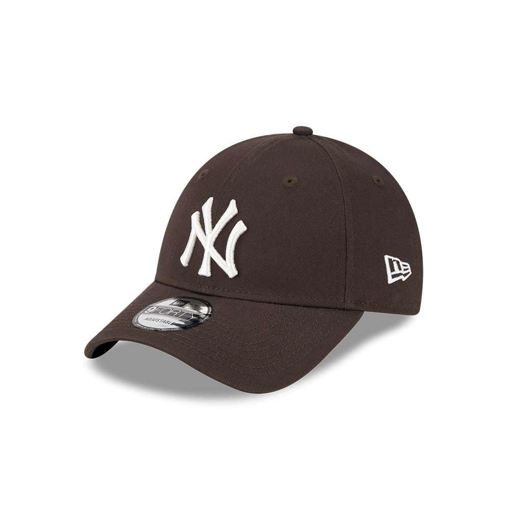New Era New York Yankees MLB League Essential Brown White 9Forty Adjustable Cap - One-Size