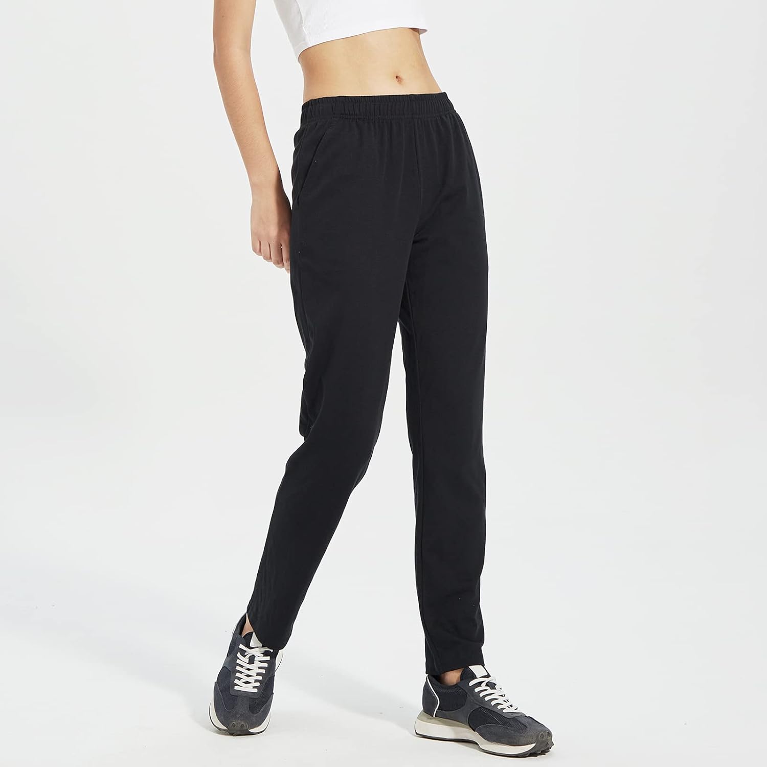 Women's Athletic Sweatpants Casual Running Sports Pants Lightweight Straight Leg Joggers with Pockets: Clothing