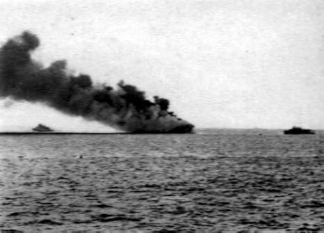 Amazon Co Jp 米国海軍エスコートキャリアオマニー ベイthe Burning後ヒットされていることをkamikaze In The S Home Kitchen